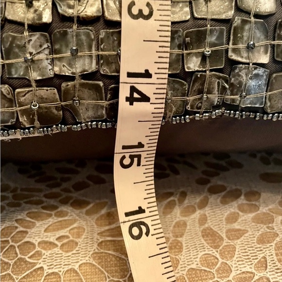 Accent pillow 14” x 14” With Hand Sewn Shells - Picture 5 of 6